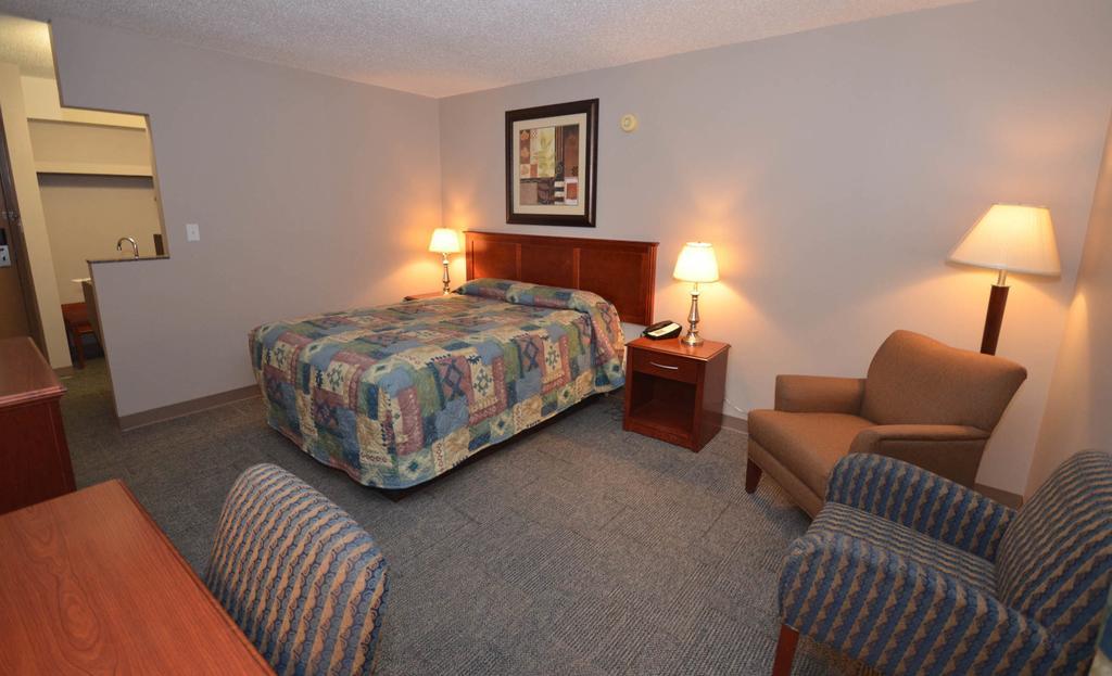 Travelodge Hanna Canada Grey Exterior foto